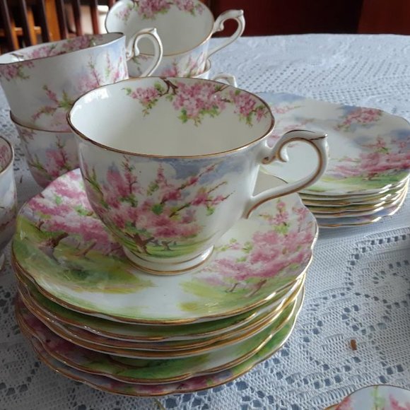 Royal Albert bone china tea set  (blossom time) - Picture 3 of 5